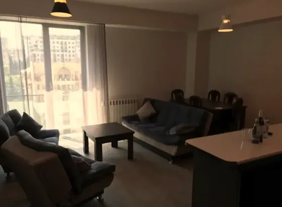 ქირავდება 3 ოთახიანი ბინა 105მ² 5/22 სართ თბილისი