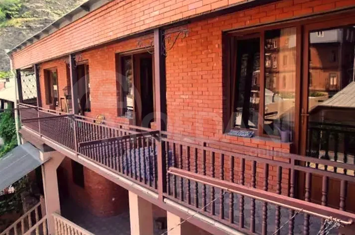 ქირავდება 5 ოთახიანი ბინა 250მ² 2/3 სართ თბილისი - photo 6