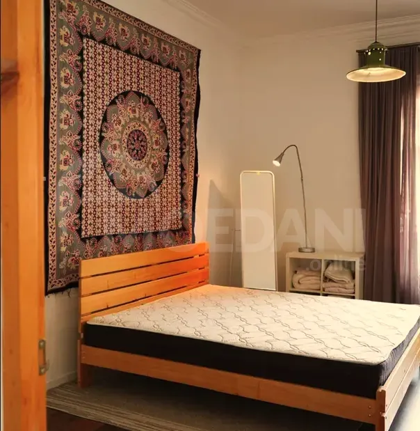 ქირავდება 5 ოთახიანი ბინა 250მ² 2/3 სართ თბილისი - photo 10