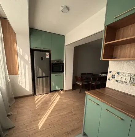 ქირავდება 3 ოთახიანი ბინა 60მ² 7/8 სართ თბილისი