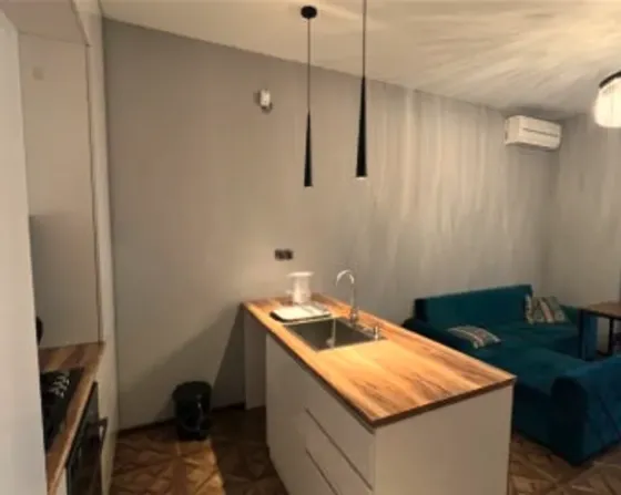 ქირავდება 2 ოთახიანი ბინა 60მ² 12/22 სართ თბილისი