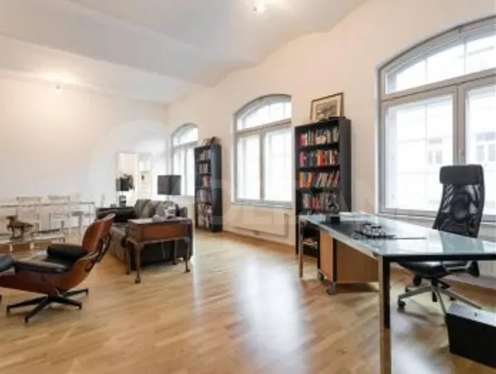 Apartments For Rent three-room 125м² 5/12 floor Tbilisi - photo 2