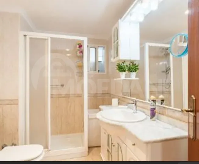 Сдам 5-комн. квартиру 223м² 4/11 эт. Тбилиси - изображение 5