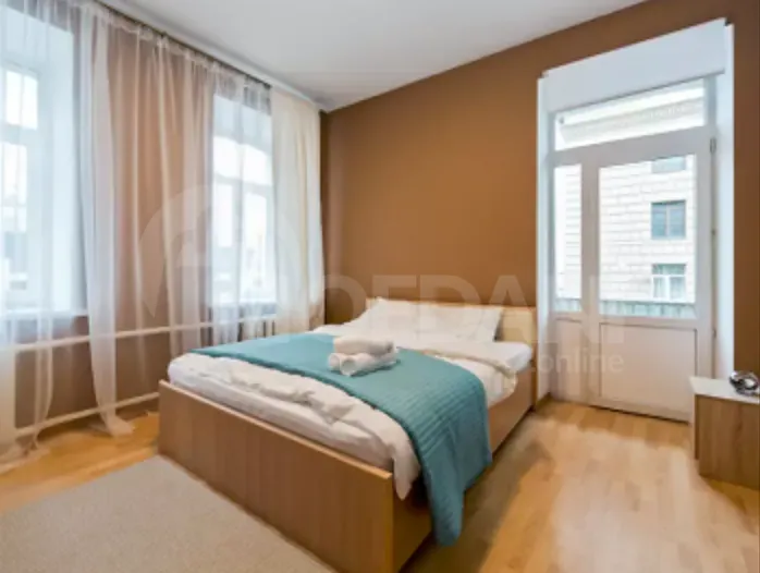 Apartments For Rent three-room 120м² 3/5 floor Tbilisi - photo 2