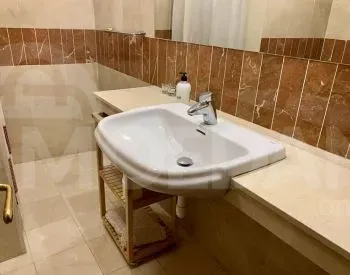 Сдам 5-комн. квартиру 224м² 5/11 эт. Тбилиси - изображение 3