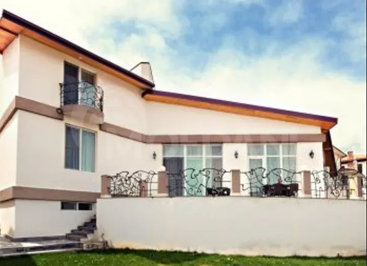 Сдам Дом 200м² Тбилиси - изображение 1