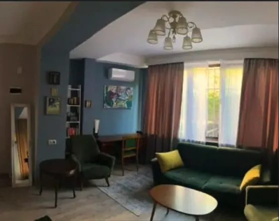 ქირავდება 2 ოთახიანი ბინა 67მ² 1/5 სართ თბილისი