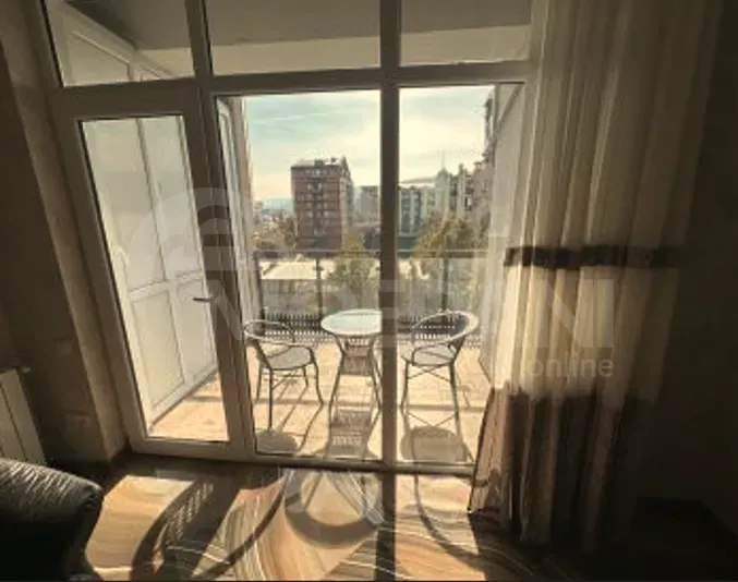 ქირავდება 2 ოთახიანი ბინა 70მ² 8/10 სართ თბილისი - photo 6