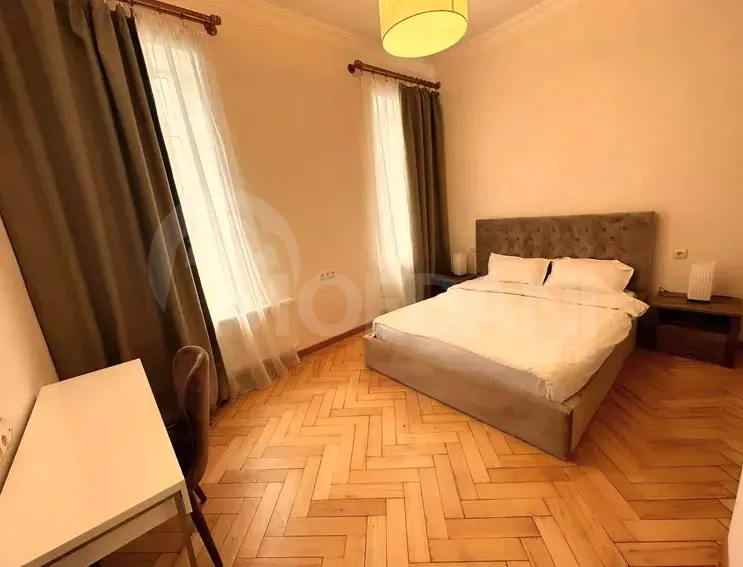 ქირავდება 2 ოთახიანი ბინა 60მ² 2/3 სართ თბილისი - photo 1