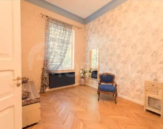 ქირავდება 2 ოთახიანი ბინა 70მ² 2/3 სართ თბილისი - photo 2