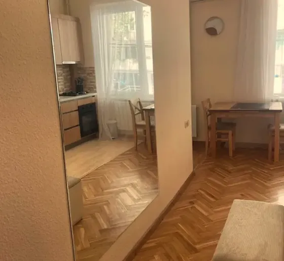 ქირავდება 2 ოთახიანი ბინა 41მ² 2/5 სართ თბილისი