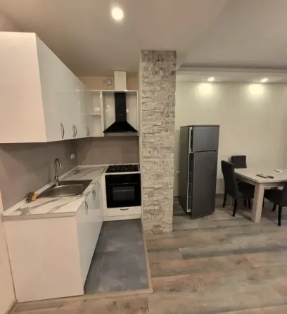 ქირავდება 2 ოთახიანი ბინა 54მ² 8/12 სართ თბილისი