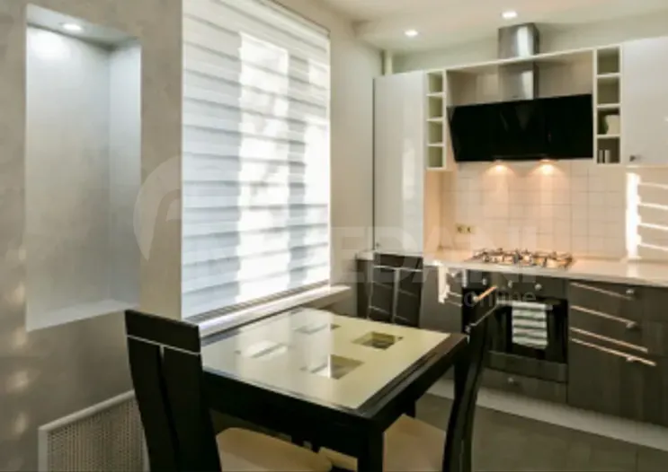 Apartments For Rent three-room 110м² 3/4 floor Tbilisi - photo 3