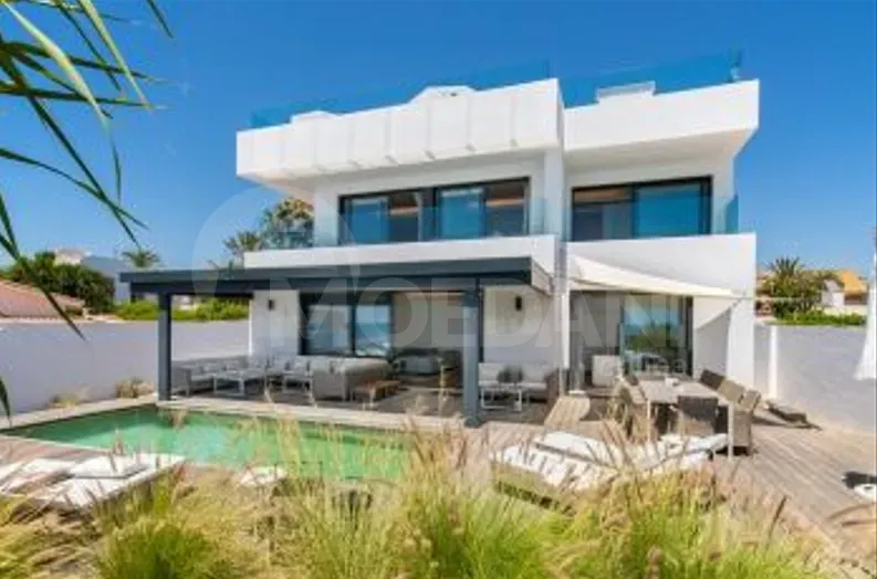 Сдам Дом 562м² Тбилиси - изображение 1