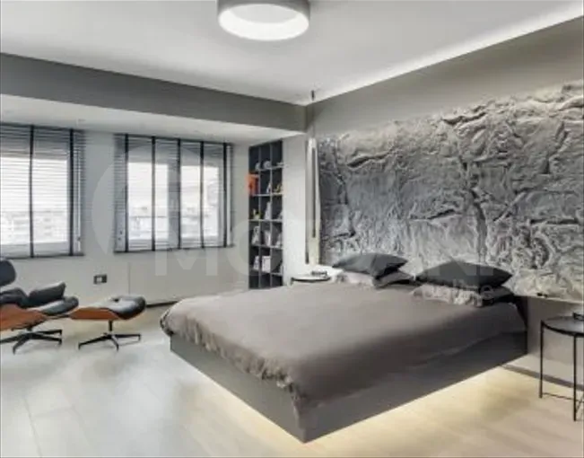 Apartments For Rent three-room 140м² 8/18 floor Tbilisi - photo 2