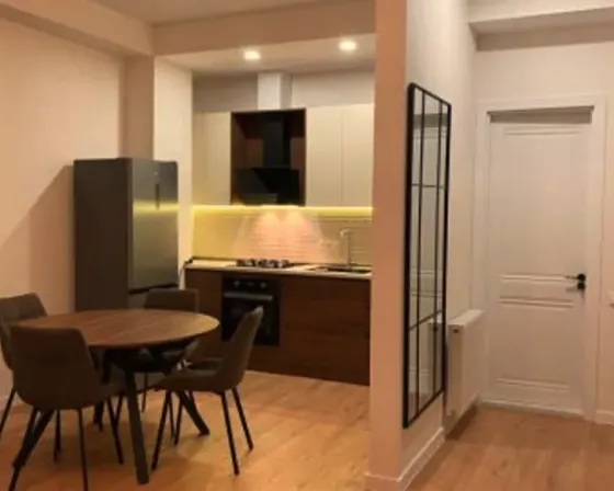 ქირავდება 2 ოთახიანი ბინა 75მ² 14/16 სართ თბილისი