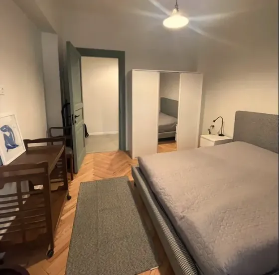 ქირავდება 2 ოთახიანი ბინა 70მ² 2/9 სართ თბილისი