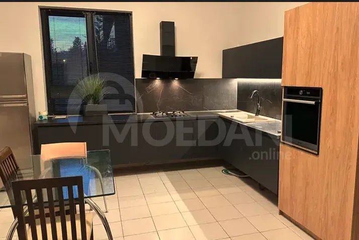 ქირავდება სახლი 500м² თბილისი - photo 1