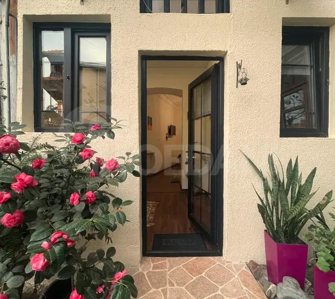 Сдам 1-комн. квартиру 33м² 1/3 эт. Тбилиси - изображение 1