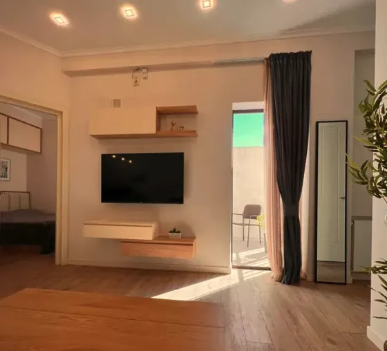 ქირავდება 2 ოთახიანი ბინა 43მ² 7/10 სართ თბილისი