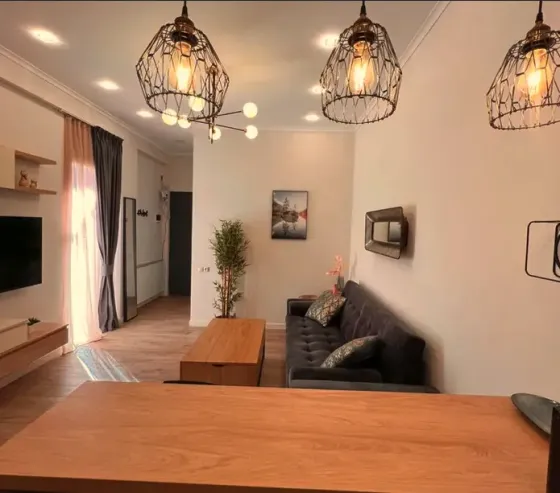 ქირავდება 2 ოთახიანი ბინა 43მ² 7/10 სართ თბილისი