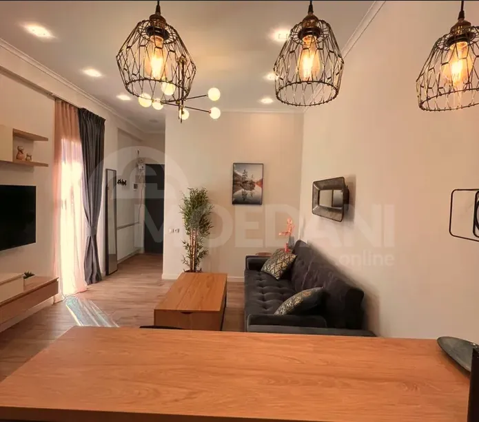 ქირავდება 2 ოთახიანი ბინა 43მ² 7/10 სართ თბილისი - photo 2