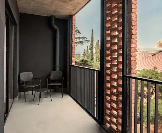 ქირავდება 2 ოთახიანი ბინა 74მ² 3/6 სართ თბილისი