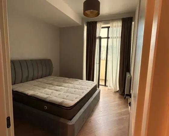 ქირავდება 2 ოთახიანი ბინა 50მ² 10/19 სართ თბილისი