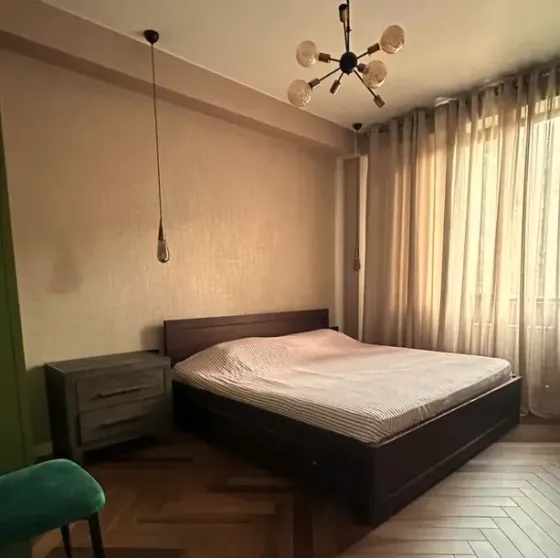 ქირავდება 2 ოთახიანი ბინა 70მ² 6/10 სართ თბილისი