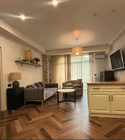 ქირავდება 2 ოთახიანი ბინა 70მ² 6/10 სართ თბილისი