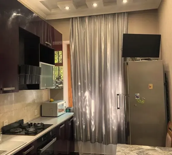 Apartments For Rent three-room 80м² 1/3 floor Tbilisi