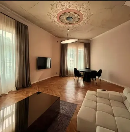 Apartments For Rent three-room 110м² 4/5 floor Tbilisi