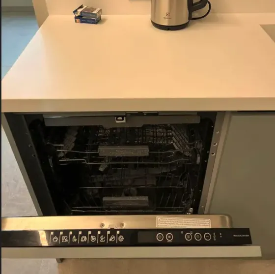 Apartments For Rent three-room 110м² 4/5 floor Tbilisi