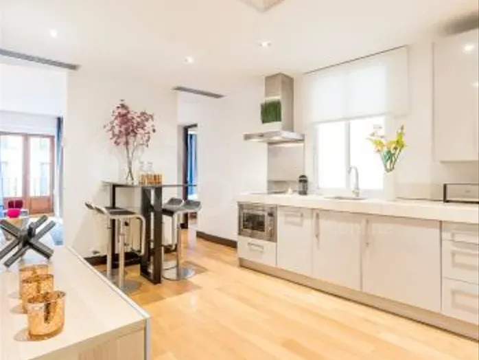 Apartments For Rent five-room 223м² 4/6 floor Tbilisi - photo 4