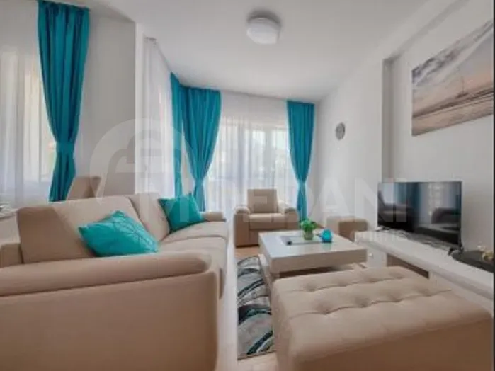 ქირავდება 3 ოთახიანი ბინა 108მ² 4/10 სართ თბილისი - photo 1