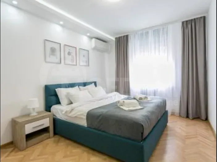 Apartments For Rent three-room 122м² 5/5 floor Tbilisi - photo 4