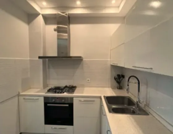 Apartments For Rent three-room 80м² 4/8 floor Tbilisi