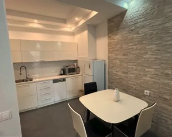 Apartments For Rent three-room 80м² 4/8 floor Tbilisi