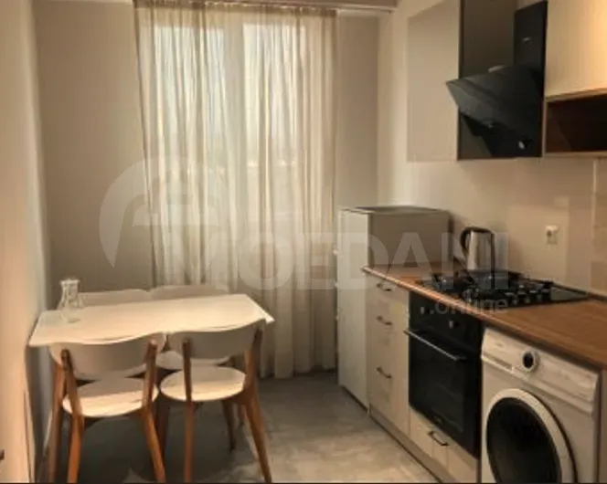 ქირავდება 2 ოთახიანი ბინა 60მ² 3/8 სართ თბილისი - photo 1