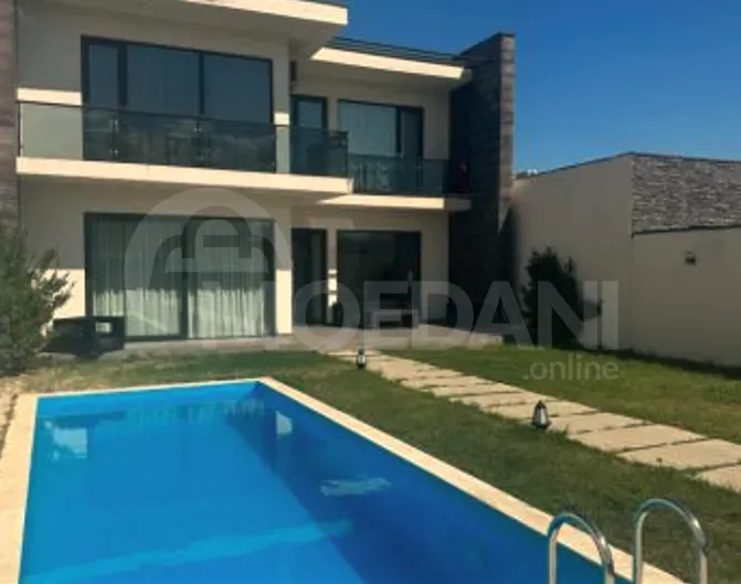 House for rent 600м² Tbilisi - photo 1