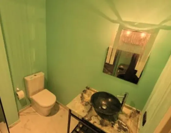 ქირავდება 2 ოთახიანი ბინა 52მ² 2/9 სართ თბილისი