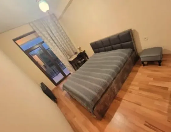 ქირავდება 2 ოთახიანი ბინა 52მ² 2/9 სართ თბილისი