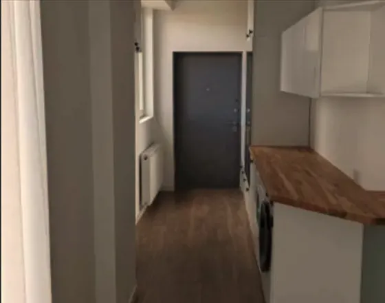 ქირავდება 2 ოთახიანი ბინა 65მ² 13/13 სართ თბილისი