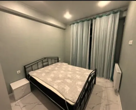 ქირავდება 2 ოთახიანი ბინა 60მ² 9/22 სართ თბილისი