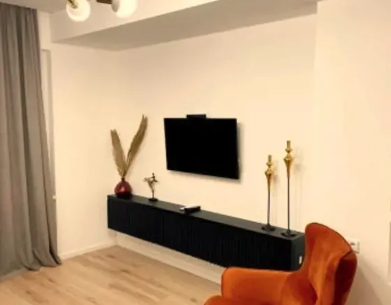 Apartments For Rent three-room 100м² 6/10 floor Tbilisi