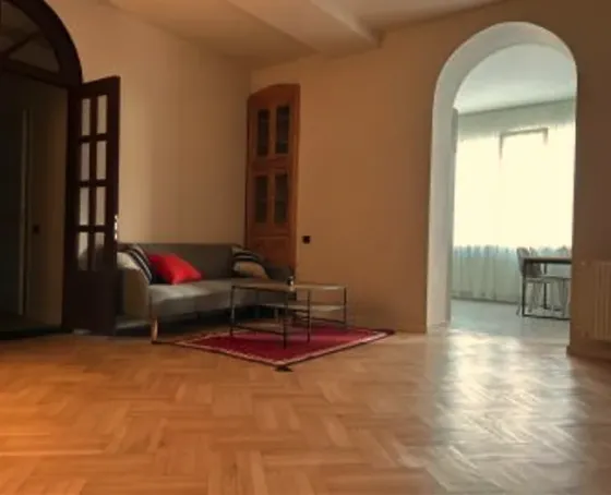 Apartments For Rent three-room 100м² 4/5 floor Tbilisi