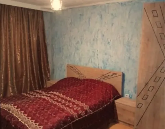 Apartments For Rent three-room 80м² 2/5 floor Tbilisi