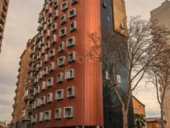 ქირავდება 5 ოთახიანი ბინა 120მ² 8/12 სართ თბილისი