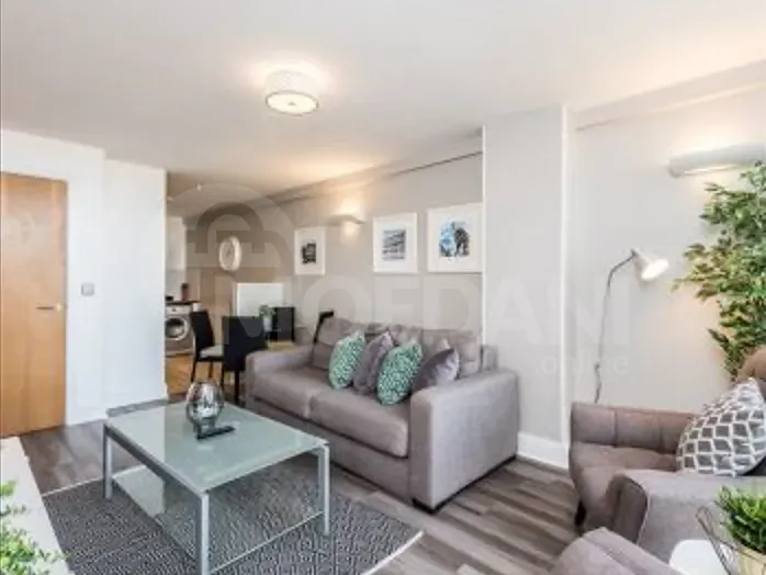 Сдам 3-комн. квартиру 105м² 7/10 эт. Тбилиси - изображение 1