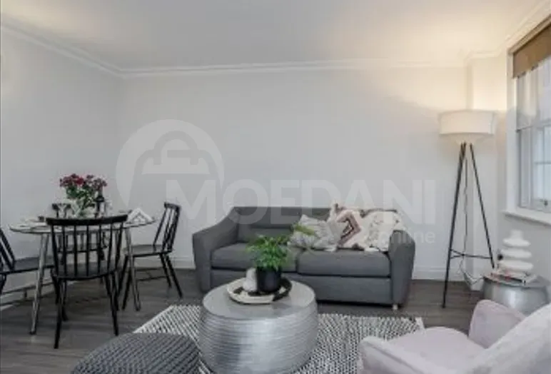 Сдам 5-комн. квартиру 236м² 4/12 эт. Тбилиси - изображение 1